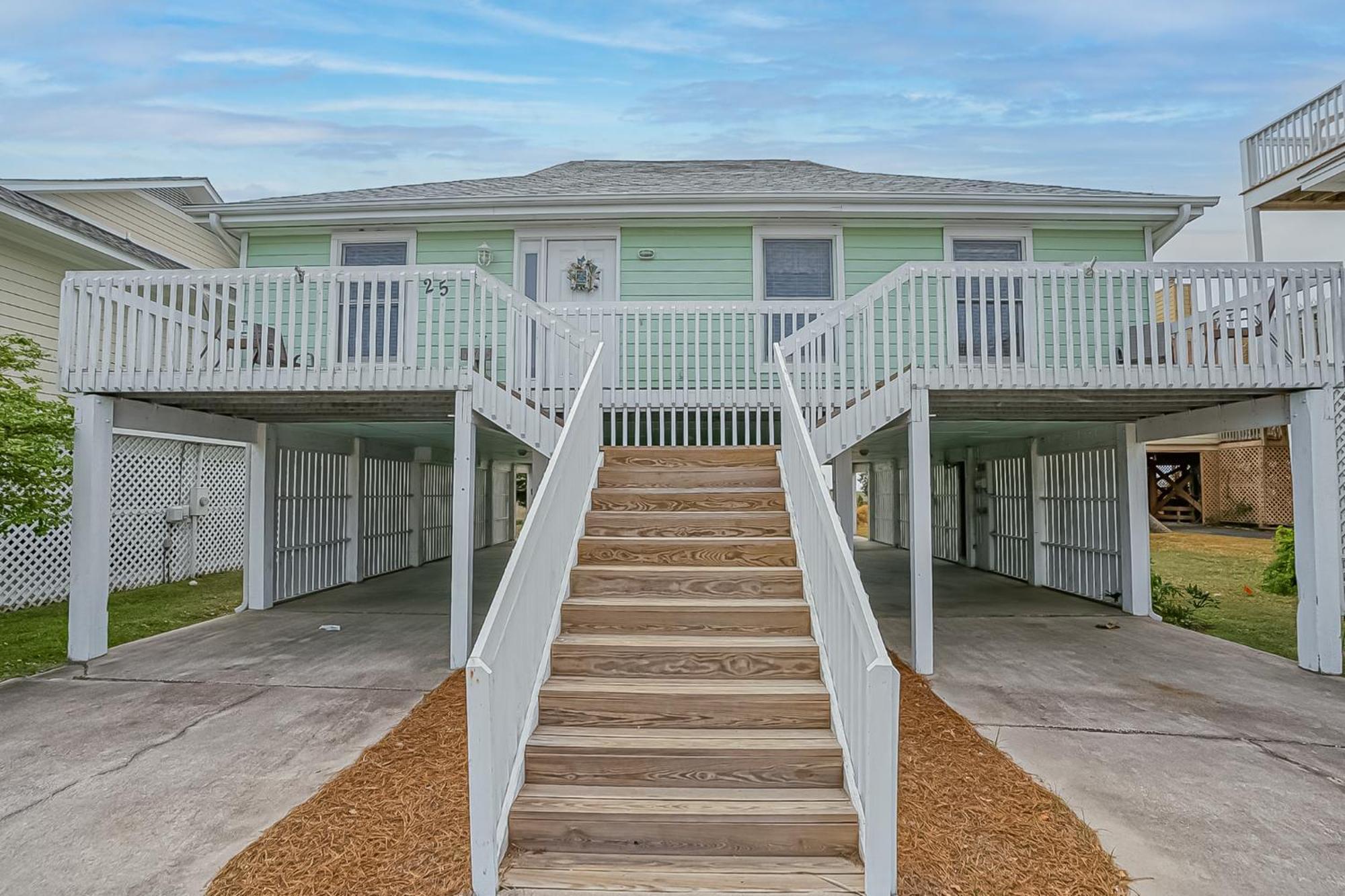 Four-Bedroom House With Great View! Pool Across The Street! Hunting Island Pass! Harbor Island Exterior photo